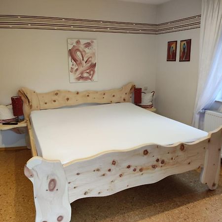 Ferienwohnung Bleifuss Altenbuch Bagian luar foto